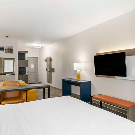 Comfort Suites Elgin Dış mekan fotoğraf
