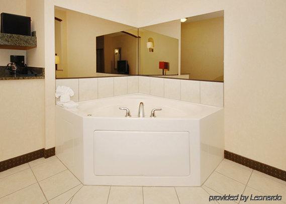 Comfort Suites Elgin Oda fotoğraf
